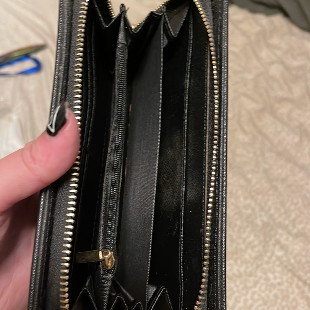 Wallet - Picture 5 of 5